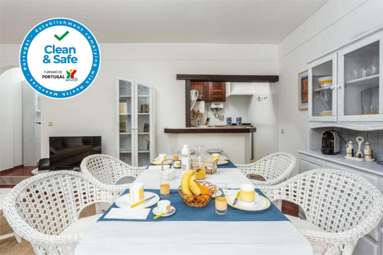 Lagos Apartment Ap Praia Dona Ana Bagian luar foto