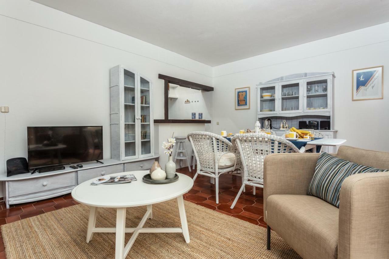 Lagos Apartment Ap Praia Dona Ana Bagian luar foto